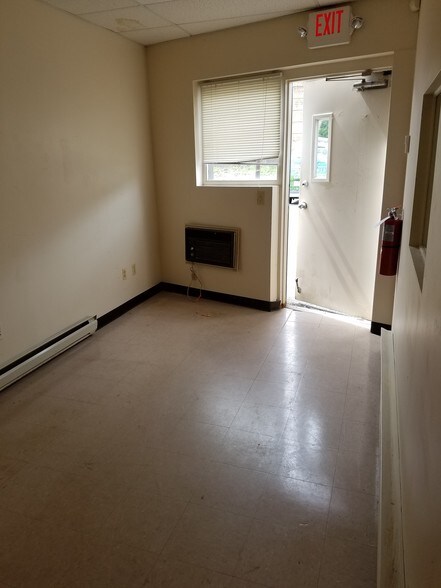 More Photos Of 800 New Brunswick Ave, Rahway Warehouse For Sale