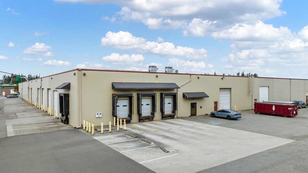 More Photos Of 19405 68th Dr NE, Arlington Manufacturing For Lease