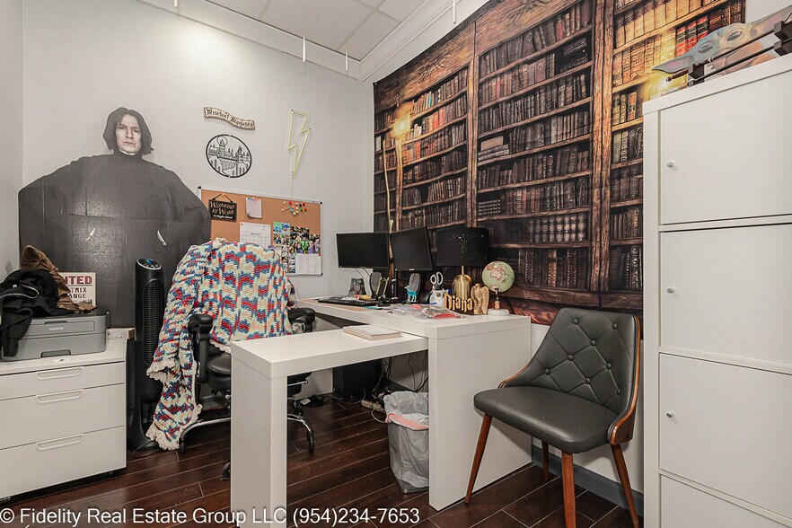 More Photos Of 3650 Coral Ridge Dr, Coral Springs Light Manufacturing For Sale