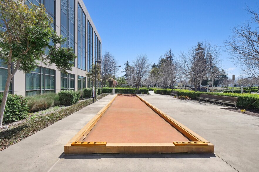 More Photos Of 3325 Scott Blvd, Santa Clara Unknown For Lease