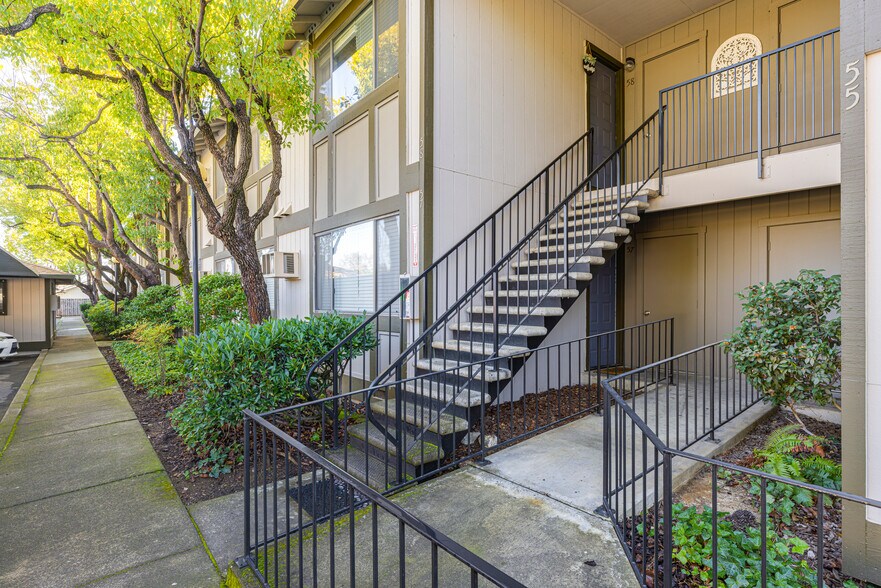 More Photos Of 505-531 Capps Ln, Ukiah Apartments For Sale