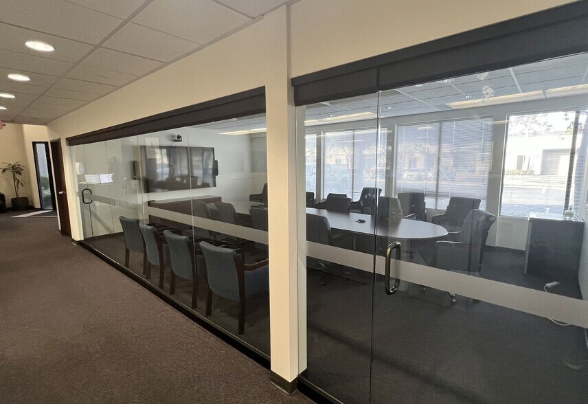 More Photos Of 2835 Temple Ave, Signal Hill Office For Sale
