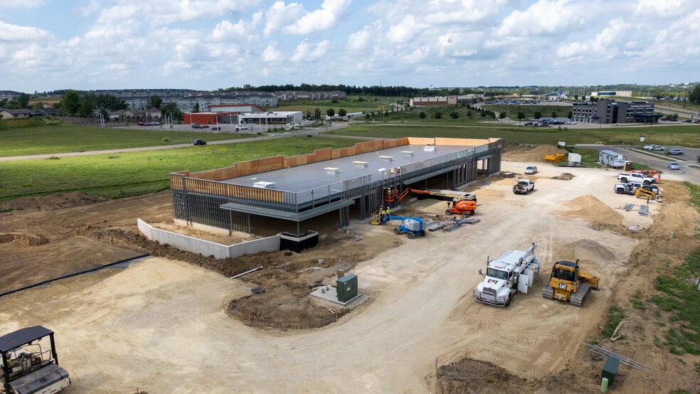 More Photos Of 3629 Sarah Pl NW, Rochester Storefront Retail Office For Lease