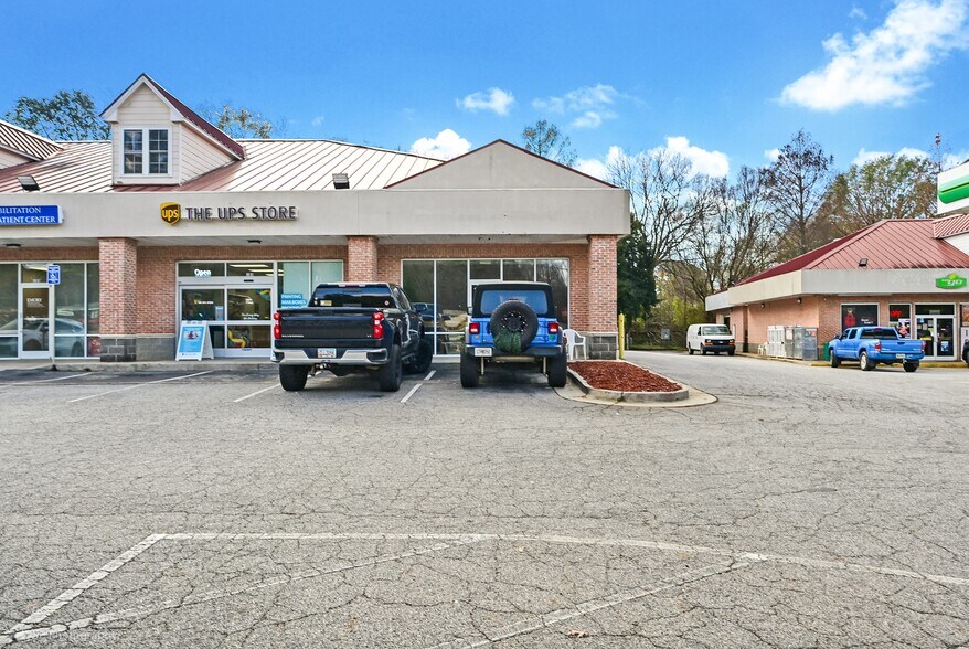 More Photos Of 11242 Cumming Hwy, Canton Unknown For Lease