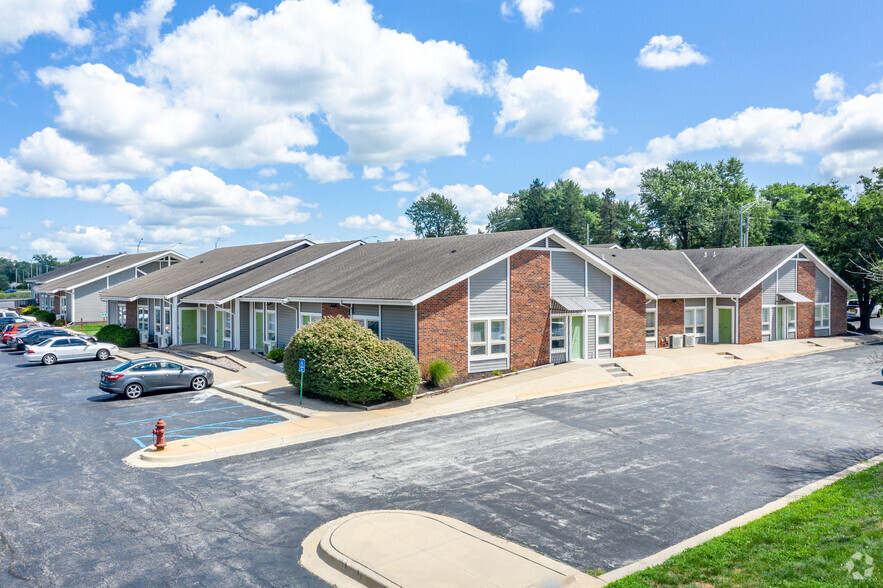 Primary Photo Of 5300-5320 Longview Rd, Kansas City Apartments For Sale