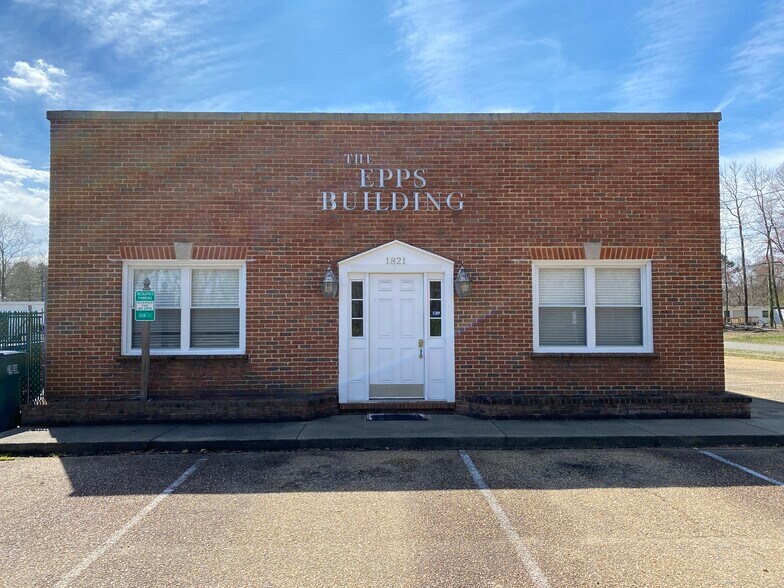 Primary Photo Of 1821 E Nine Mile Rd, Highland Springs Office For Lease