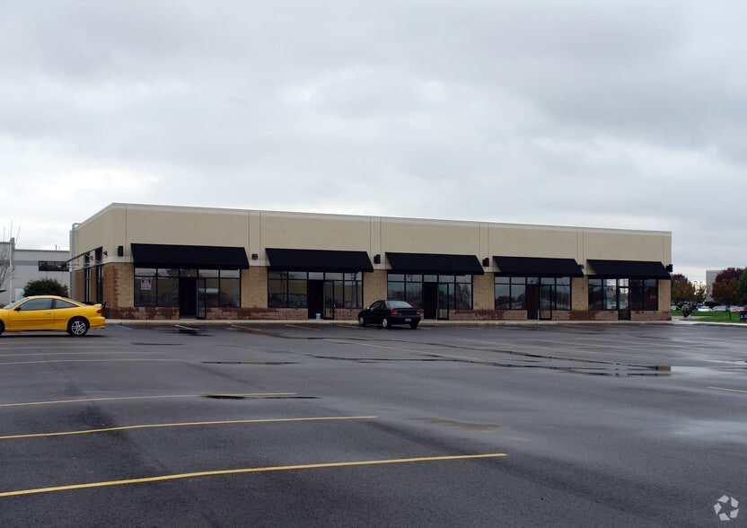 More Photos Of 28400 Cedar Park Blvd, Perrysburg Storefront For Lease