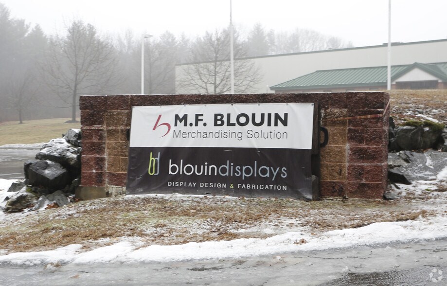 More Photos Of 27 Production Dr, Dover Light Manufacturing For Lease