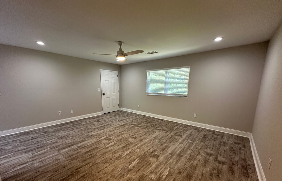 More Photos Of 2331 Peachwood Cir NE, Atlanta Apartments For Sale
