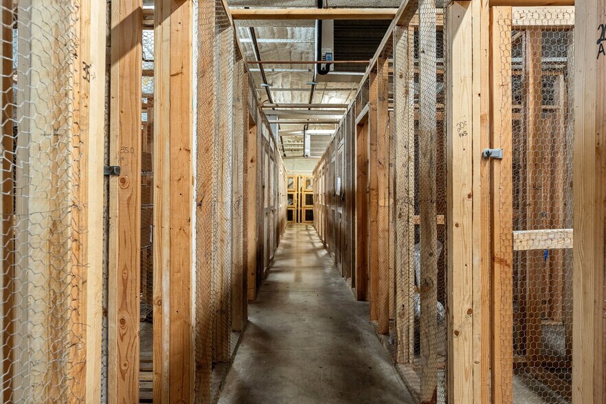 More Photos Of 3106 Golden Gate Dr, Napa Flex For Sale