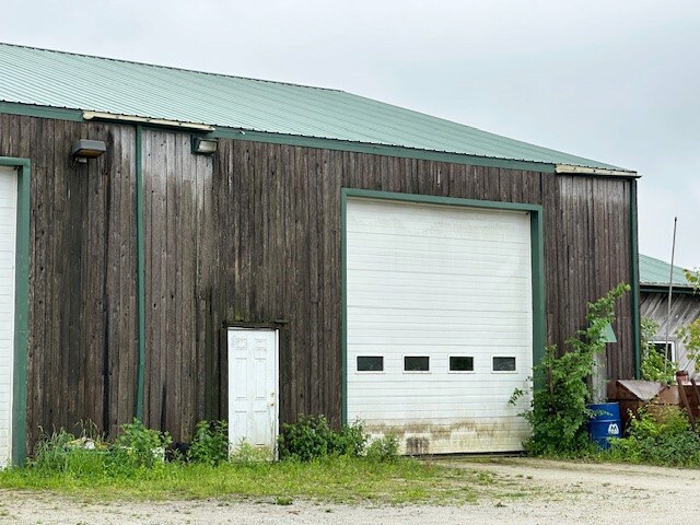 More Photos Of 6118 N County Road 800 E, Twelve Mile Flex For Sale