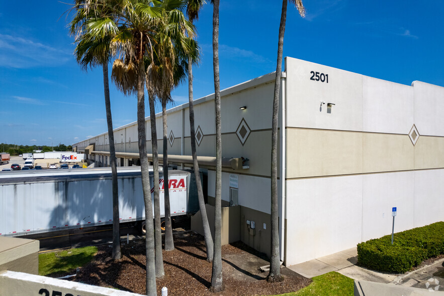 Primary Photo Of 2501 Investors Row, Orlando Distribution For Lease