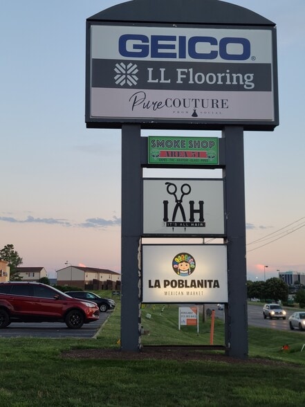 More Photos Of 464 N Springboro Pike, Dayton Storefront For Lease