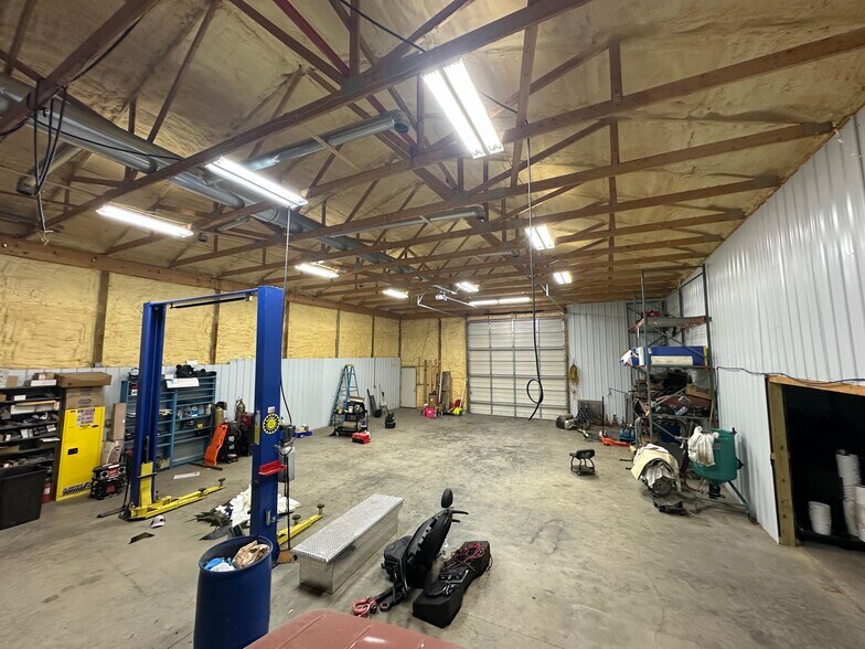 More Photos Of 249 S Plant St, Morgantown Industrial For Lease