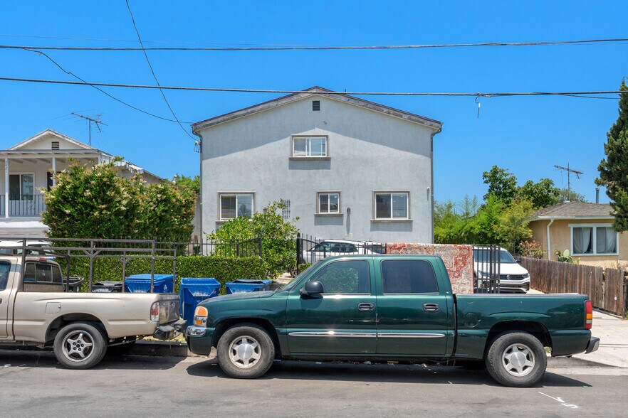 More Photos Of 2435 Lancaster Ave, Los Angeles Apartments For Sale