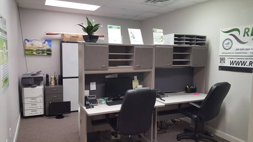 More Photos Of 17595 S Tamiami Trl, Fort Myers Medical For Lease