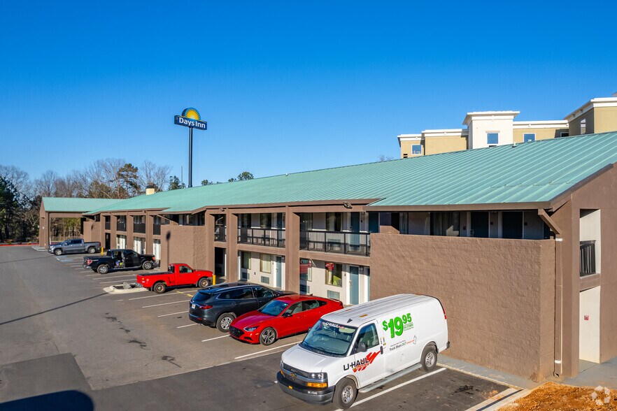More Photos Of 750 Cobb Place Blvd NW, Kennesaw Hotel For Sale