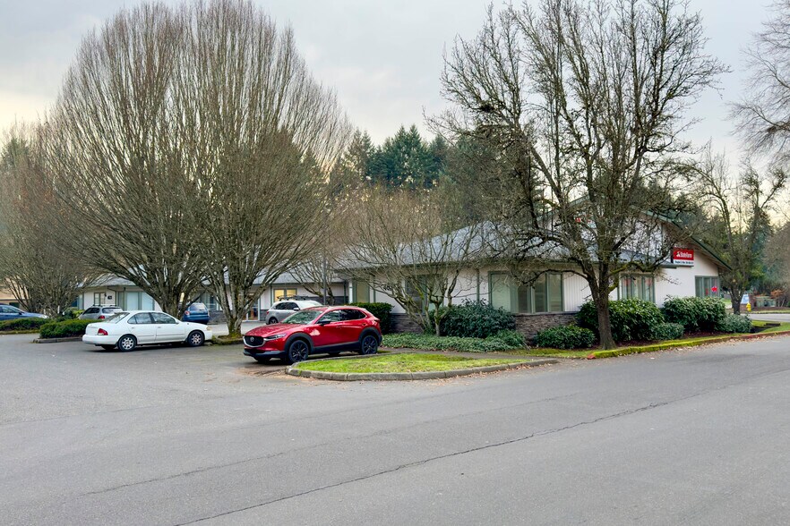 Primary Photo Of 4631 Whitman Ln SE, Lacey Medical For Lease