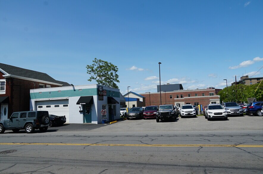 More Photos Of 430 Broadway, Schenectady General Retail For Sale