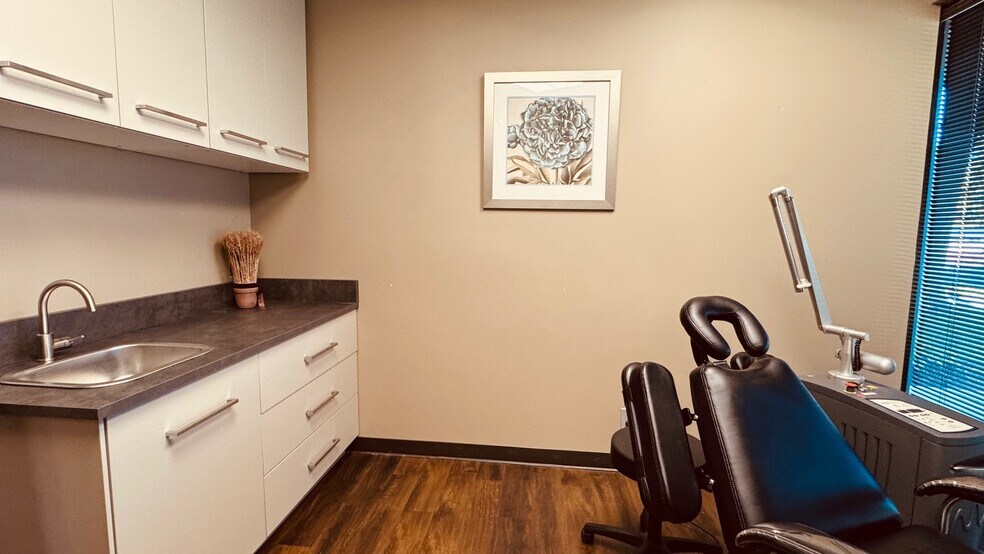 More Photos Of 1471 Saratoga Ave, San Jose Medical For Lease