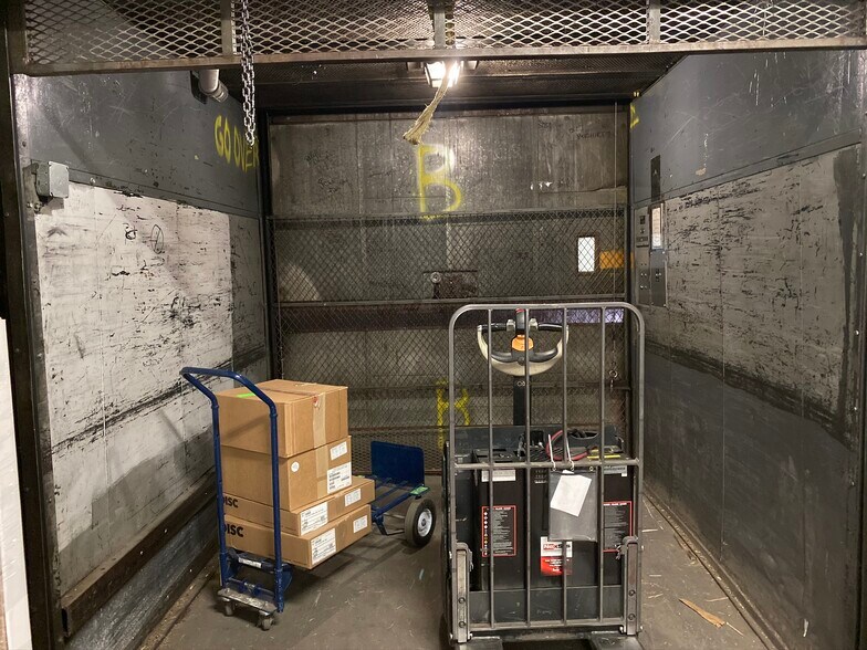 More Photos Of 555 E 242nd St, Bronx Industrial For Sale