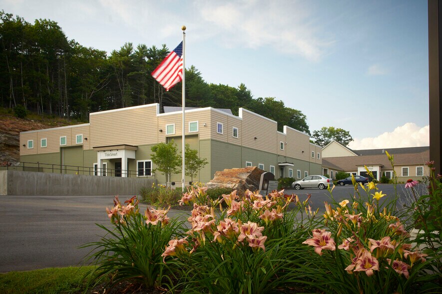 More Photos Of 380 Us Route 1, Falmouth Office Residential For Lease