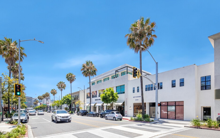 More Photos Of 433-435 N Beverly Dr, Beverly Hills General Retail For Lease