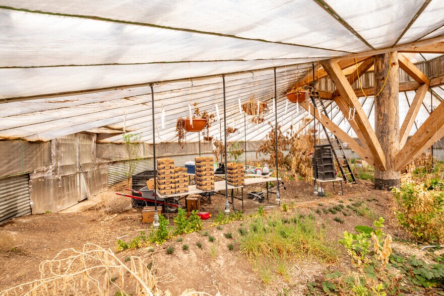 More Photos Of 700 N Center Street, Summit Land For Sale