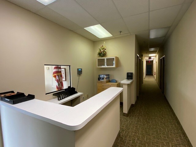 More Photos Of 10501-10553 Battleview Pky, Manassas Light Distribution For Lease