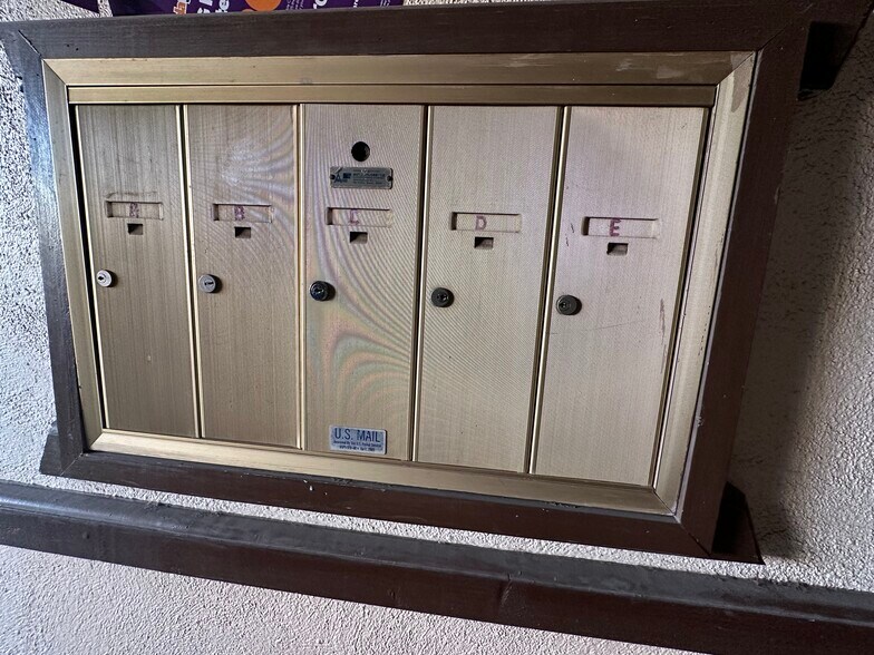 More Photos Of 938 S Gilbuck Dr, Anaheim Apartments For Sale