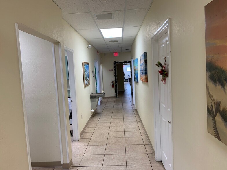 More Photos Of 3221 Tamiami Trl, Port Charlotte Medical For Lease