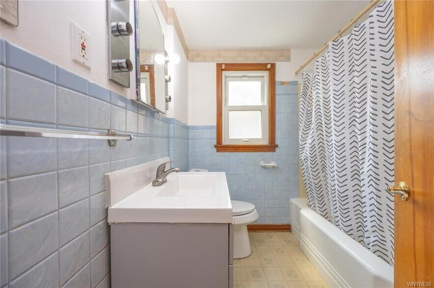 More Photos Of 1729 Ferry Ave, Niagara Falls Apartments For Sale