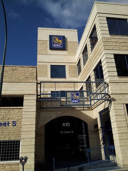 Primary Photo Of 410 7th St S, Lethbridge Office For Lease