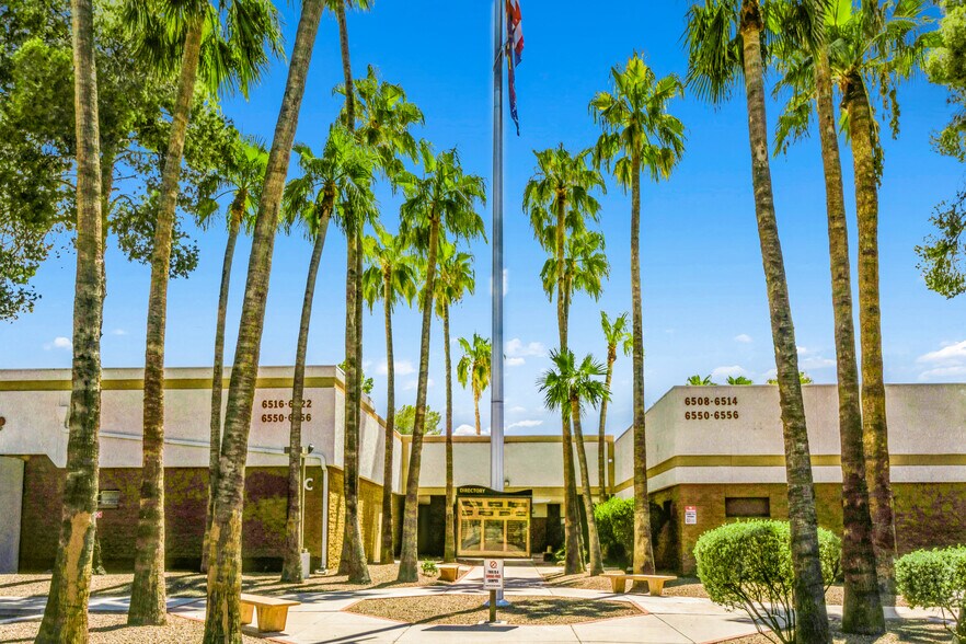 More Photos Of 6502-6564 E Carondelet Dr, Tucson Medical For Lease