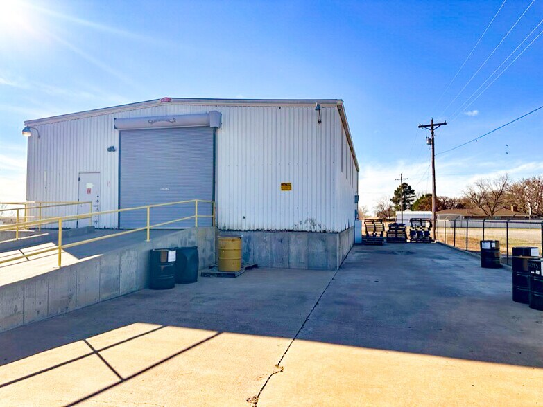 More Photos Of 3464 State Road 301, Sundown Warehouse For Sale