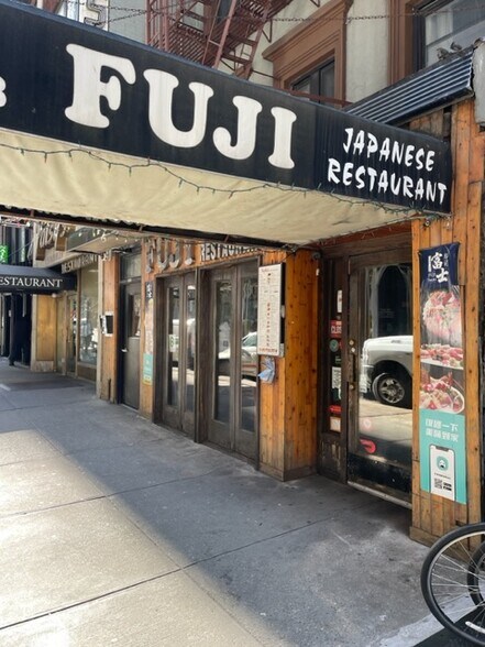 More Photos Of 238 W 56th St, New York Apartments For Lease