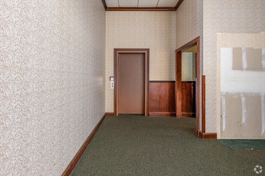 More Photos Of 2590 Citiplace Ct, Baton Rouge Freestanding For Lease