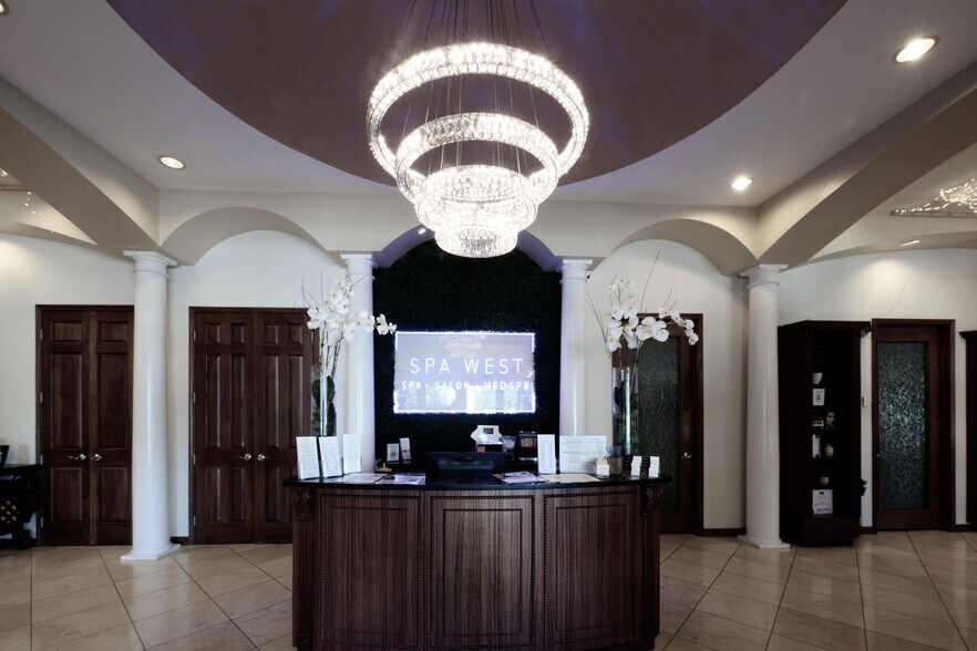 More Photos Of 29103-29115 Center Ridge Rd, Westlake Medical For Lease