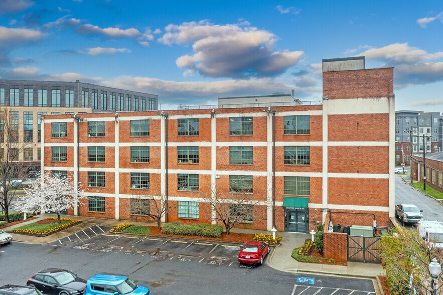 More Photos Of 1230 W Morehead St, Charlotte Loft Creative Space For Lease
