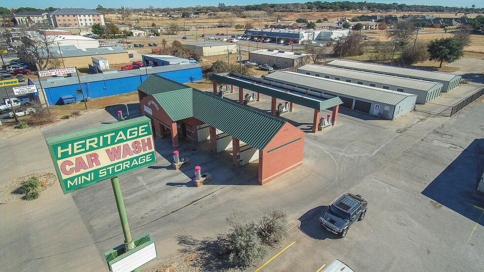 More Photos Of 1433 N Plaza Dr, Granbury Self Storage For Sale