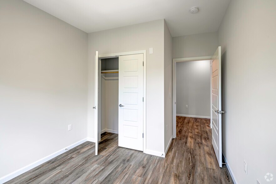 More Photos Of 313-315 Lake St, Newark Apartments For Sale