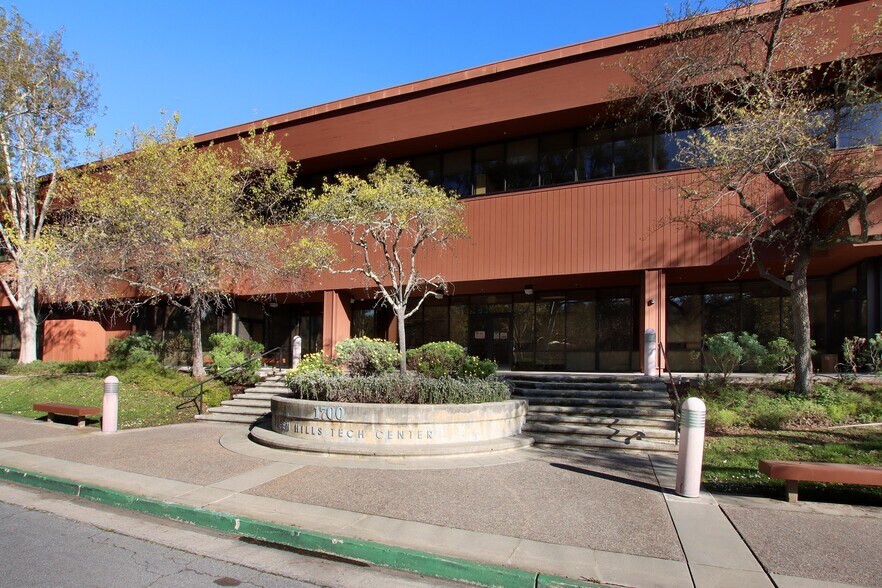 More Photos Of 1700 Green Hills Rd, Scotts Valley Office For Lease