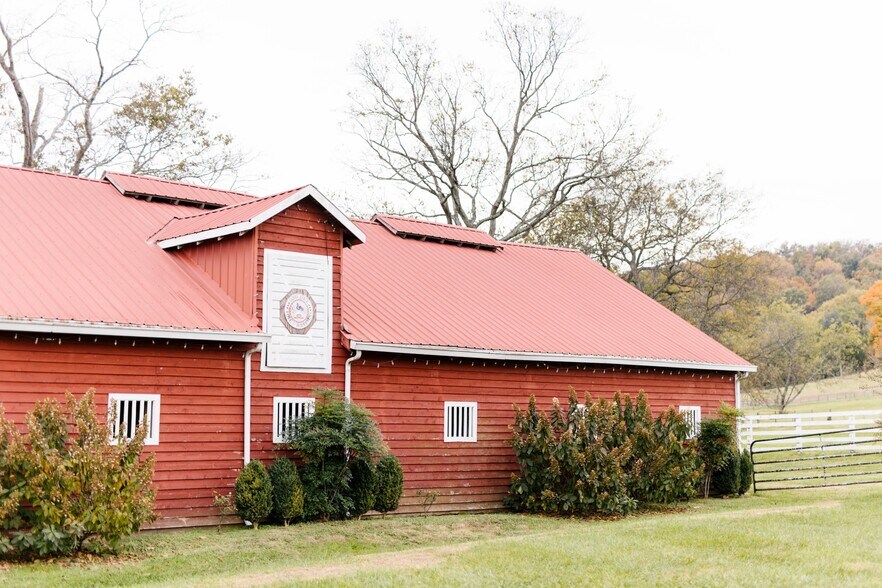 More Photos Of 2133 Allisona Rd, Eagleville Lodge Meeting Hall For Sale