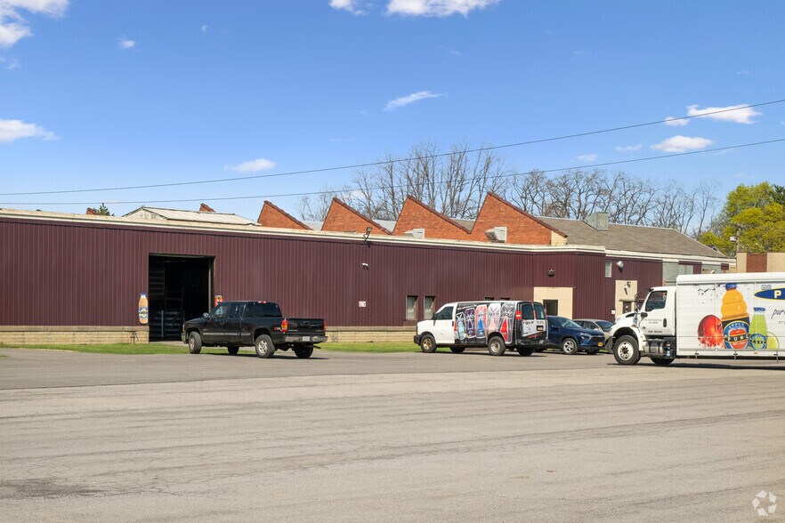 More Photos Of 1450 Lyell Ave, Rochester Warehouse For Lease