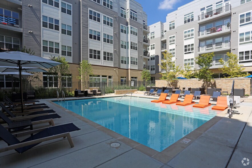 More Photos Of 10000 Town Center Ave, Columbia Apartments For Lease