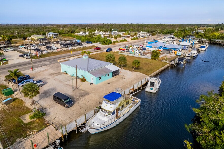 More Photos Of 3366 Stringfellow Rd, Saint James City Office For Sale