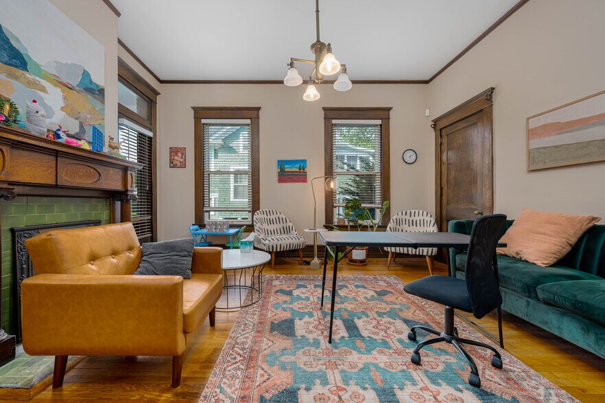 More Photos Of 114 E Unaka Ave, Johnson City Office Residential For Sale