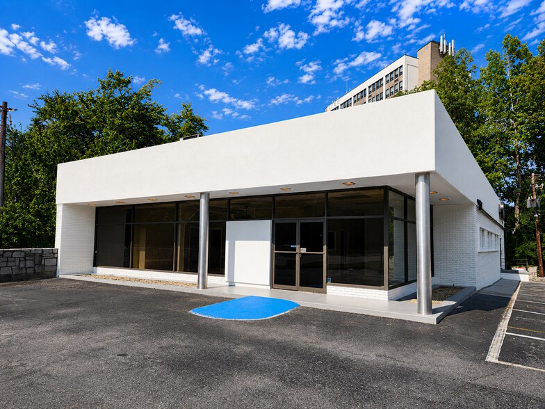 More Photos Of 1452 Church St, Decatur Medical For Lease