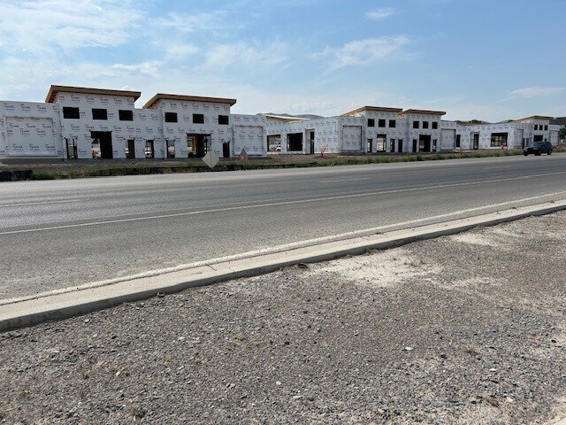 More Photos Of 1750 N Redwood Rd, Saratoga Springs Unknown For Lease