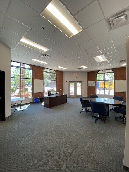 More Photos Of 1200 W University Dr, Tempe Office Residential For Lease